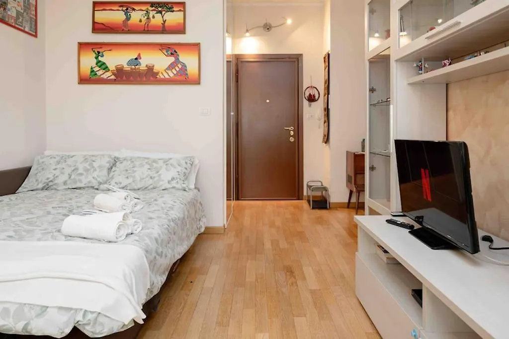 Strategic Apartment Duomo-Forlanini-Linate Milan